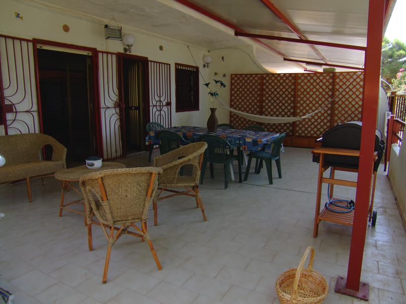 terrazzo con vista sul mare